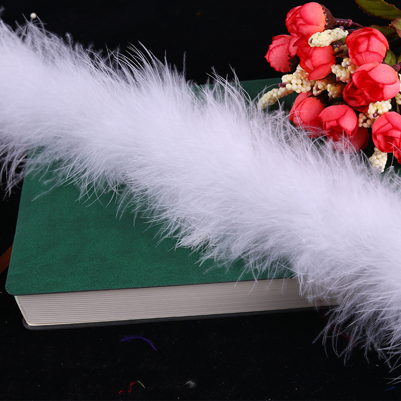 11호 화이트 2m 퍼가 조금 빠질 수 있으니 촬영시 주의하시기 바랍니다.