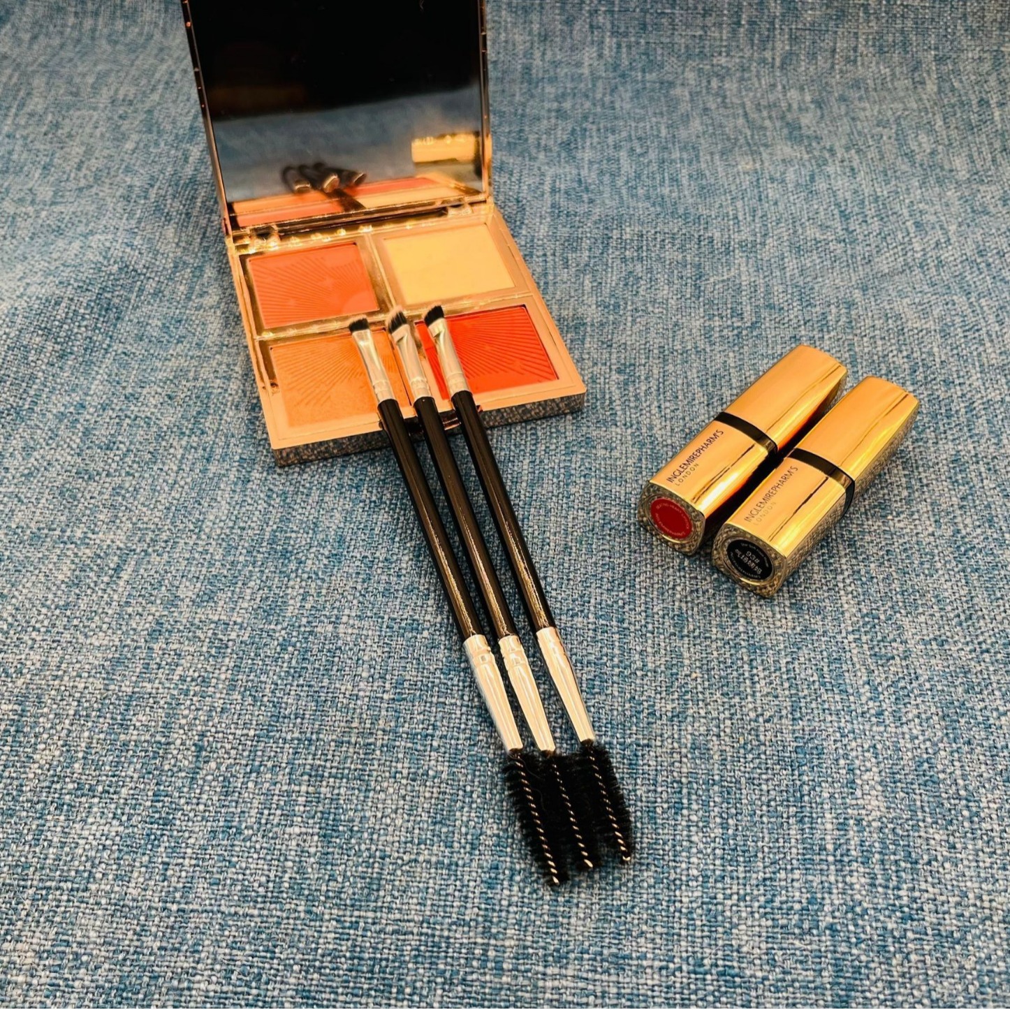 Directo de fábrica sola línea de cabeza oblicua negro cepillo de pestañas rizador de ojos cepillo de cejas cepillo de espiral injerto cepillo de cejas herramientas de belleza