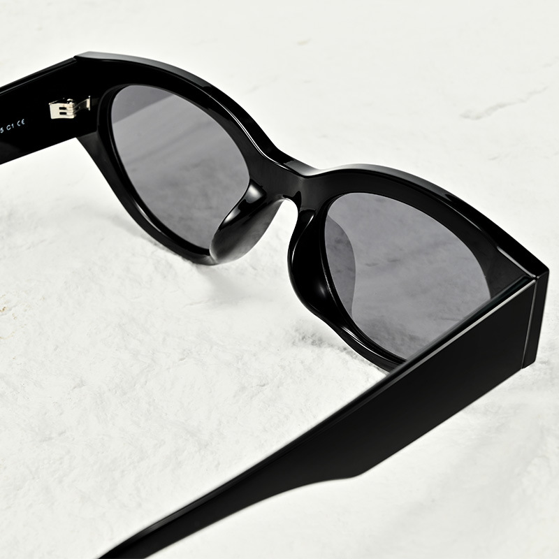 2026 New Trendy Cat-Eye Polarized Sunglasses for Women Retro Luxury Small Face Effect UV Protection Sun Glasses - Thumbnail 4