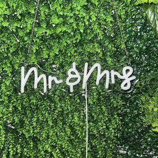�����c����Mr & Mrs LED �޺����־���m��춻�Y���Ɍ����Sֱ��