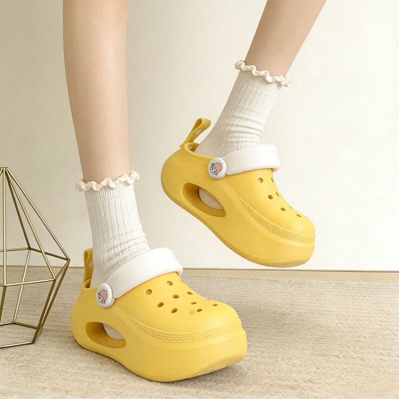 2026 Summer Versatile Soft-Soled Closed-Toe Sandals Trendy Cute Beach Clogs Thick-Soled Height-Increasing Women's Shoes 2026 Summer Versatile Soft-Soled Closed-Toe Sandals Trendy Cute Beach Clogs Thick-Soled Height-Increasing Women's Shoes