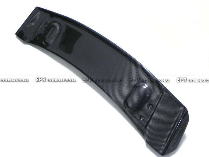 Suitable for Hyundai Veloster carbon fiber modified rear spoiler, SEQ model rear roof spoiler, aerodynamic spoiler