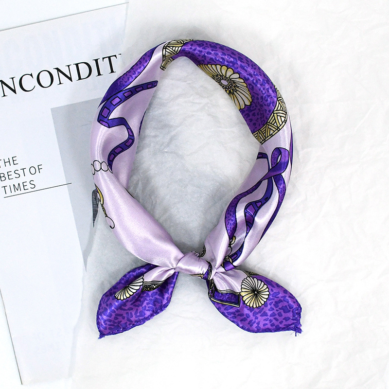 50 Satin Chain Pañuelo cuadrado estampado Color Sense de alta gama Moda de todo fósforo azafata profesional Servicio al cliente Bufanda de decoración Bufanda de seda