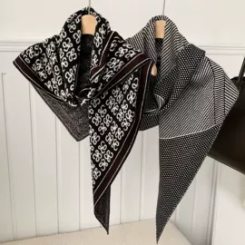 丝巾;围巾;披肩