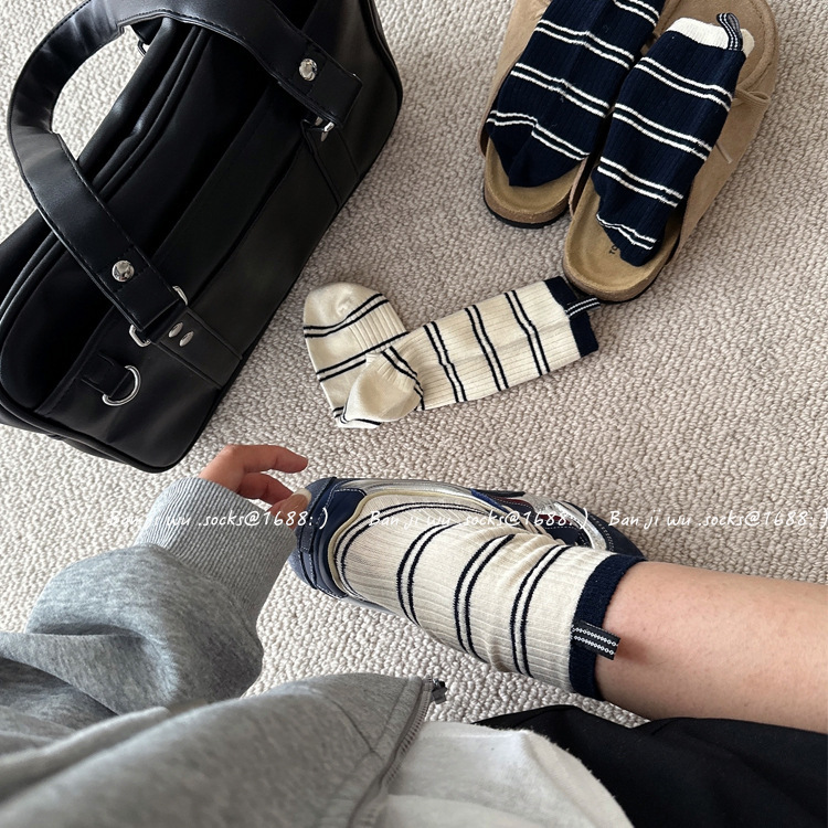 Calcetines de mujer de otoño y invierno, calcetines de moda de estilo coreano a rayas de color azul tibetano, calcetines de moda, calcetines de media variadas