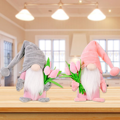 Forest Man Figure Ornament Mother's Day Decoration Ornament Cross-border New Product Faceless Doll Flower Holding Doll Manufacturer Wholesale