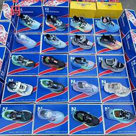 儿童鞋子春秋旋钮扣男童运动鞋网面透气中大童运动鞋杂款尾货处理