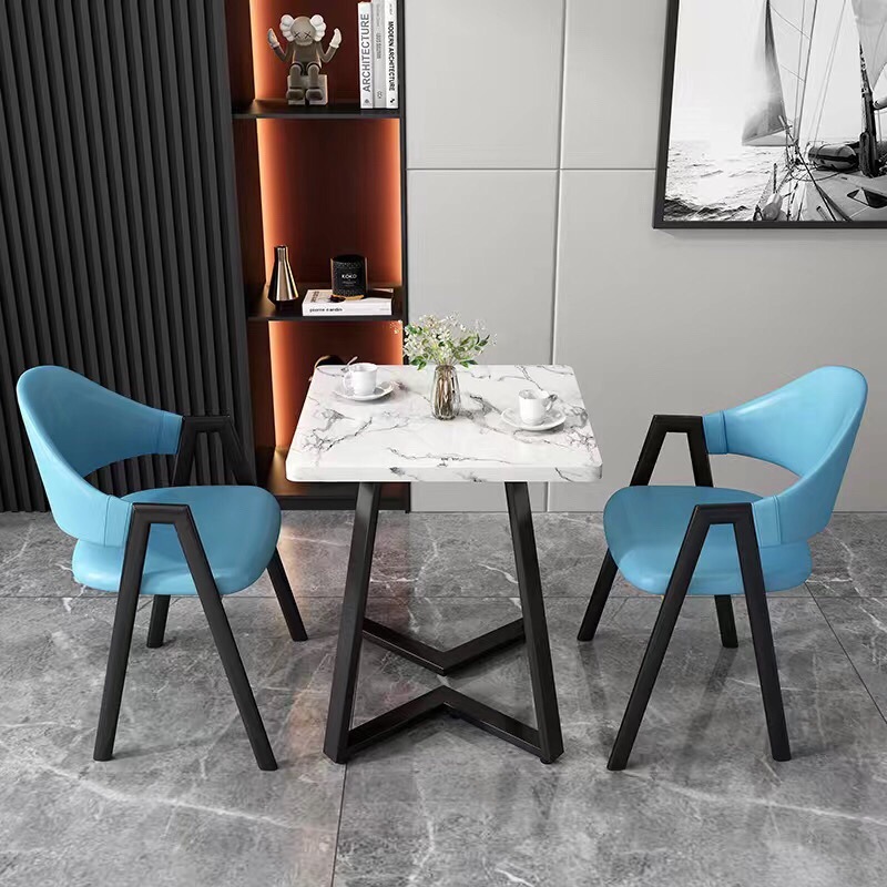 두꺼운 V다리의 인조대리석 사각테이블 - 블루가죽