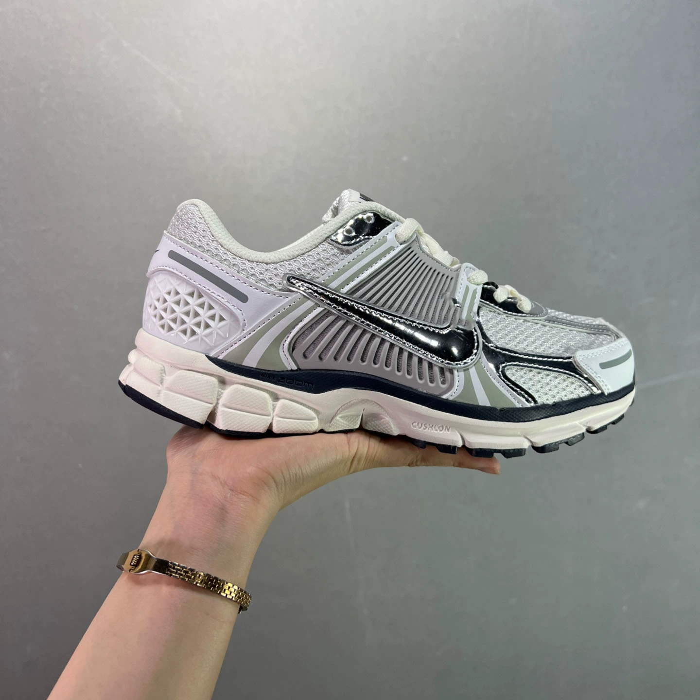 Трансграничная чистая оригинальная спортивная обувь Vomero5 Vomero пятого поколения на толстой подошве, противоскользящая, амортизирующая, дышащая, спортивная обувь для пар