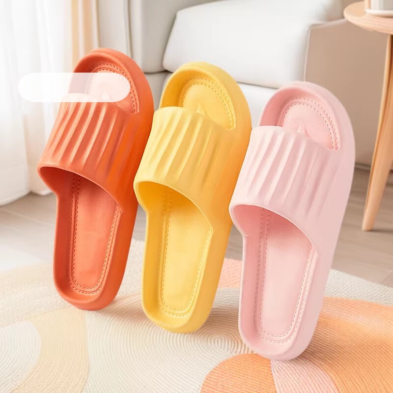 2026 New Model Couple's Slippers for Home Bathroom, Indoor Bathroom Slippers for Men and Women, Simple Non-Slip Slippers Wholesale