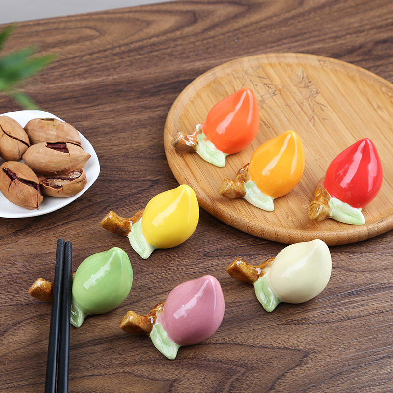 Cute Peach Ceramic Chopstick Holder Creative Japanese Chopstick Rest Home Pen Stand Ornament Peach-shaped Dining Table Craft Decor