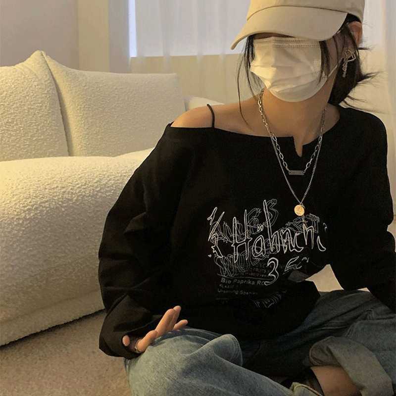 Cross-border T-shirt 2023 retro letter printed top black autumn and winter off-shoulder long sleeve European and American T-shirt loose top Y2