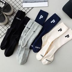 Autumn and winter long socks for men and women ins trendy P letter medium tube socks Japanese and Korean cotton socks sweat-absorbent couple long tube sports socks women's socks