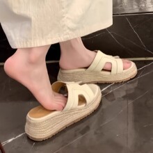 ������ӛ~�w¶˼ͬ��2025�¿����⴩�͹Ųݾ�һ�������˸�����Ь