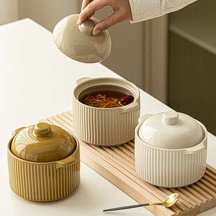 Small Ceramic Stew Pot with Lid for Steaming and Stewing, Suitable for Home Use, Serving One Person