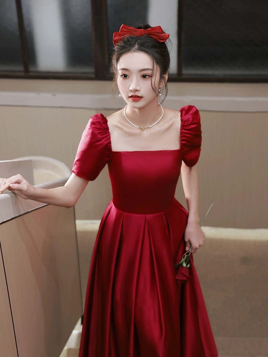 缎面敬酒服新娘酒红色高级感结婚礼服简约法式订婚连衣裙回门服女
