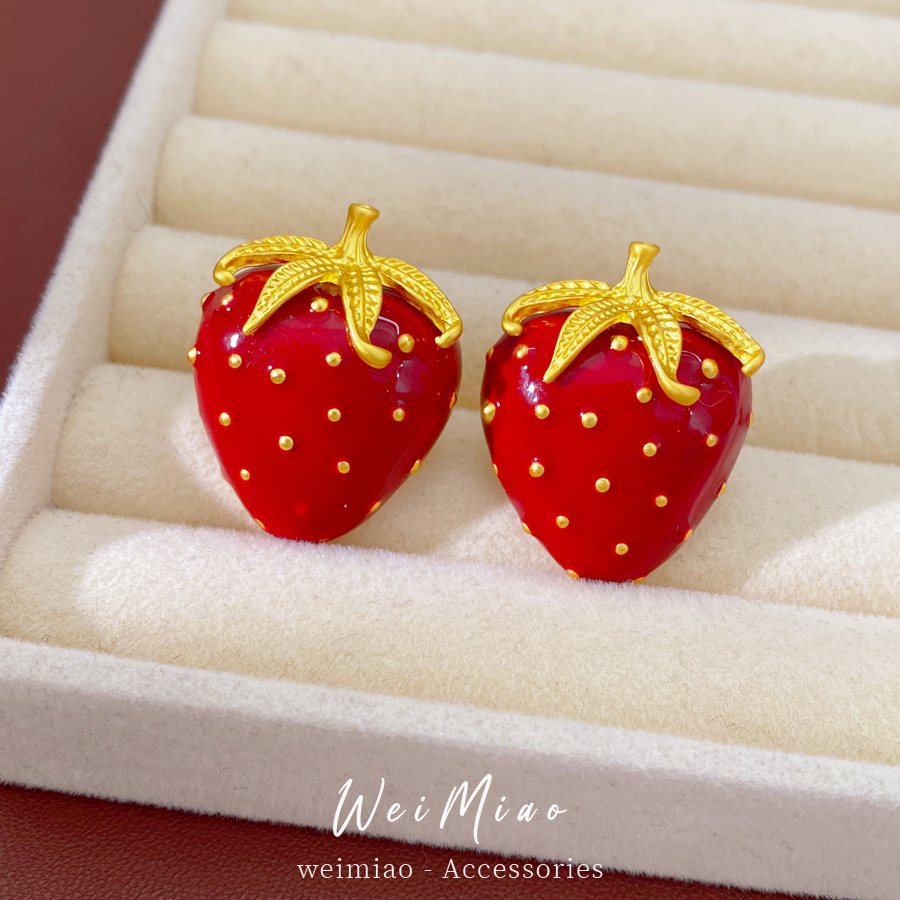 Medieval vintage aguja de plata goteando aceite pernos de fresa estilo retro aretes de aretes de lujo ligero de alta calidad aretes