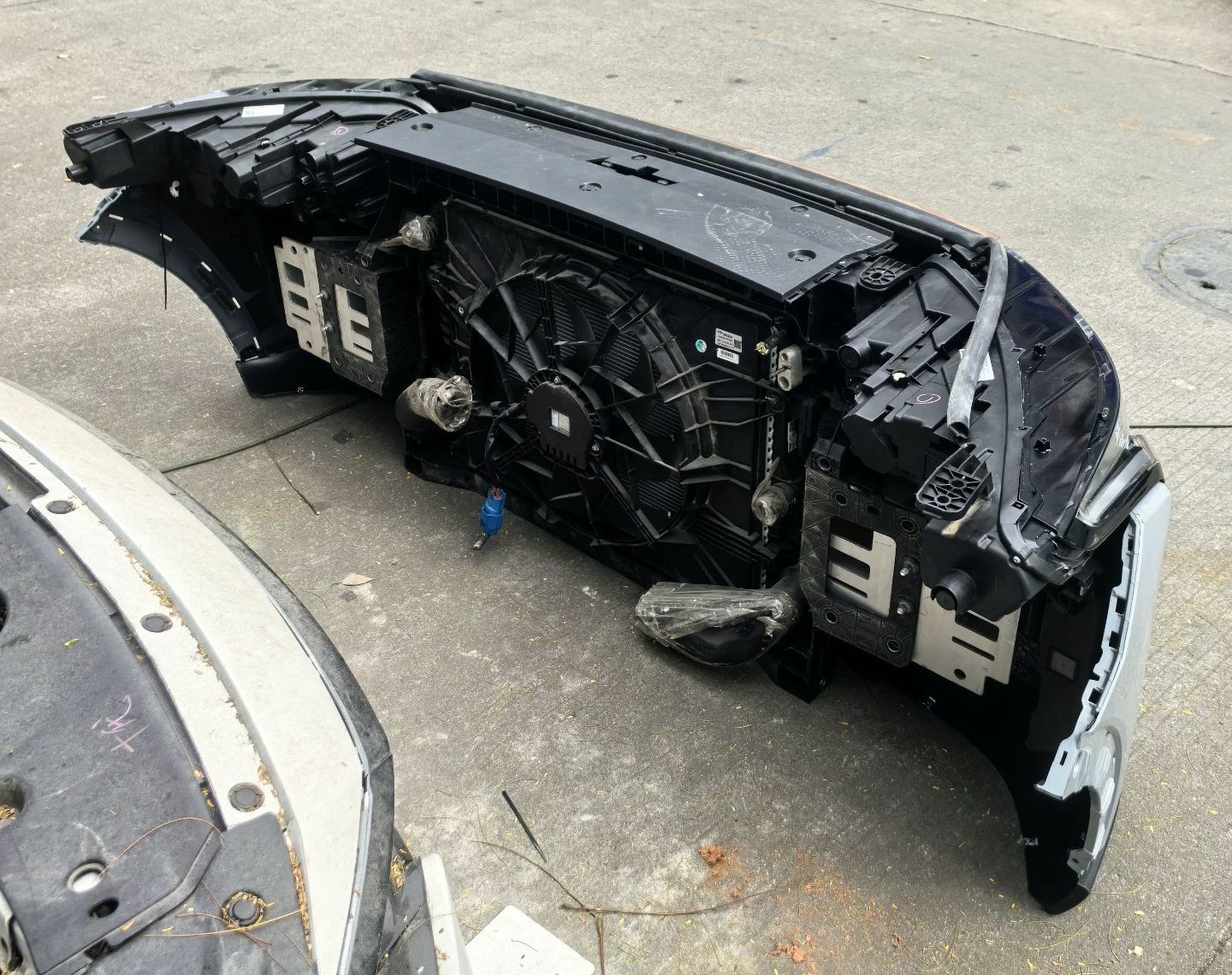 Suitable for Chery Starway Yaoguang: front bumper, front grille, front nose trim, headlights, hood, and fender