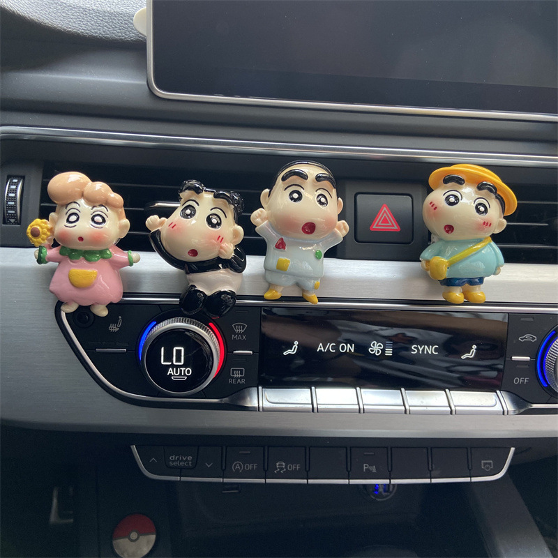 Crayon Shin-chan decoración de salida de aire acondicionado de coche perfume aromaterapia de coche suministros de decoración de coche incienso regalo