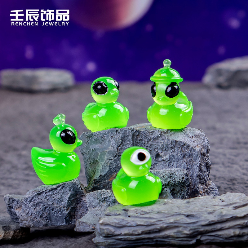 Creative Stereo Alien Duck Mini Animal DIY Resin Craft Small Accessories Cute Decorative Ornaments