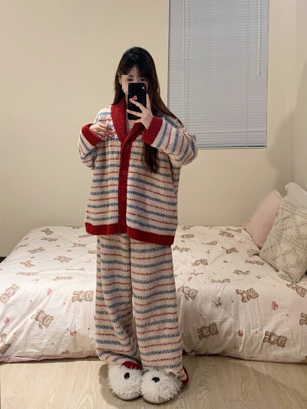 Red Stripesd Half-Velvet Long-Sleeved Pajamas for Women Winter New Velvet Knitted Suit That Can Be Worn Outside Large Size Home Clothes