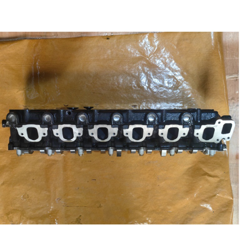 Factory direct -selling car accessories engine cylinder head Total 1Hz total formation of six -cylinder cast iron cylinder head 1Hz total 3