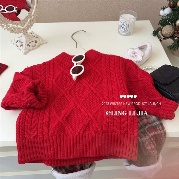 Red sweater, increased thickness