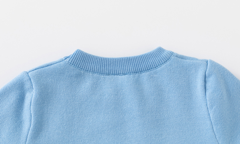 Nuovi vestiti autunno e inverno 2024, maglione lavorato a maglia con base in filo di cotone a doppio strato per ragazzi, macchina per appendere i bambini_voghion.com