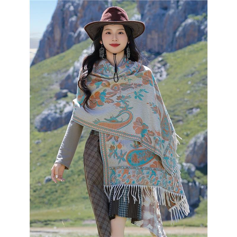 云南丽江川西北旅游出片披肩女秋冬季长款加厚民族风披风围巾两用|undefined