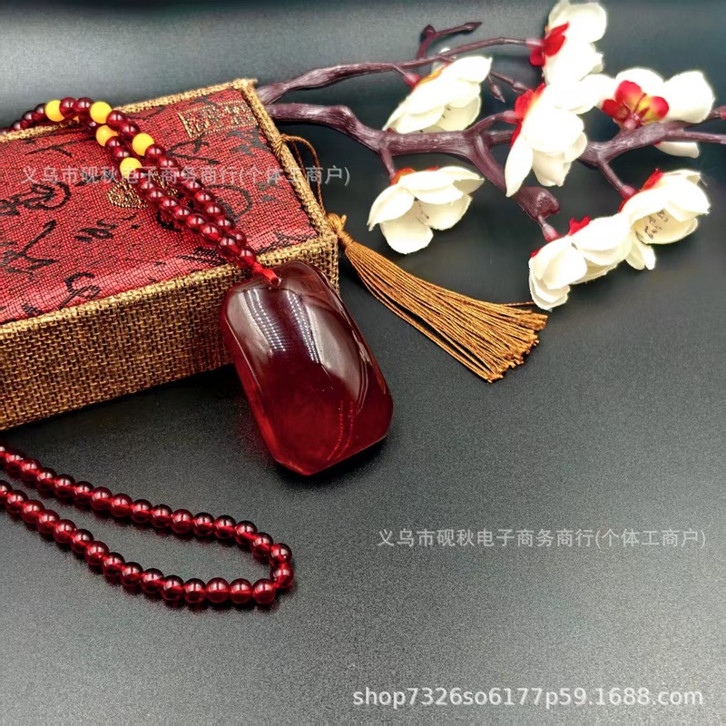 抖音同款爆款血珀无事牌琥珀老蜜蜡打灯拉丝方牌无事牌毛衣链吊坠|undefined