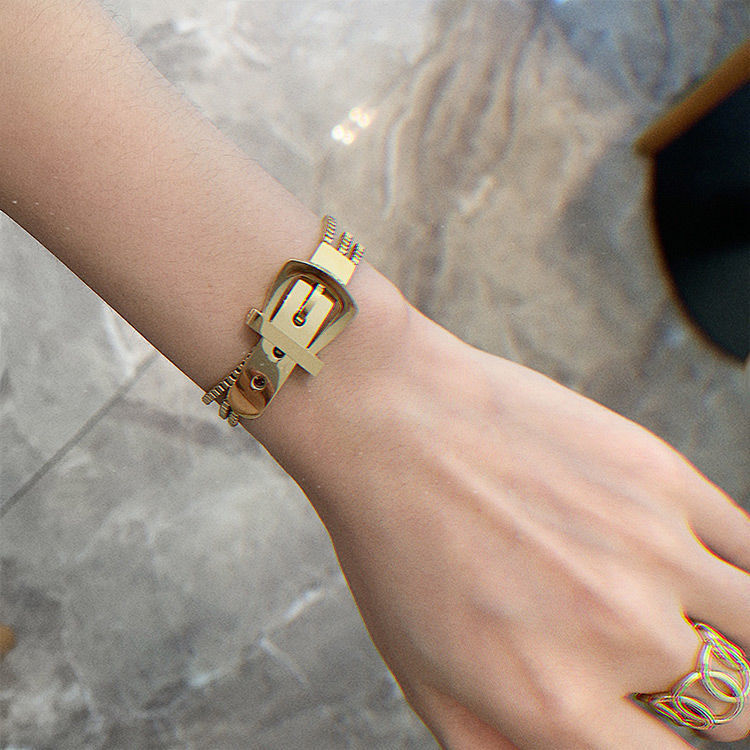 Titanium Steel Material Fashion Geometric Titanium Steel Gold Plated Bracelets 1 Piece