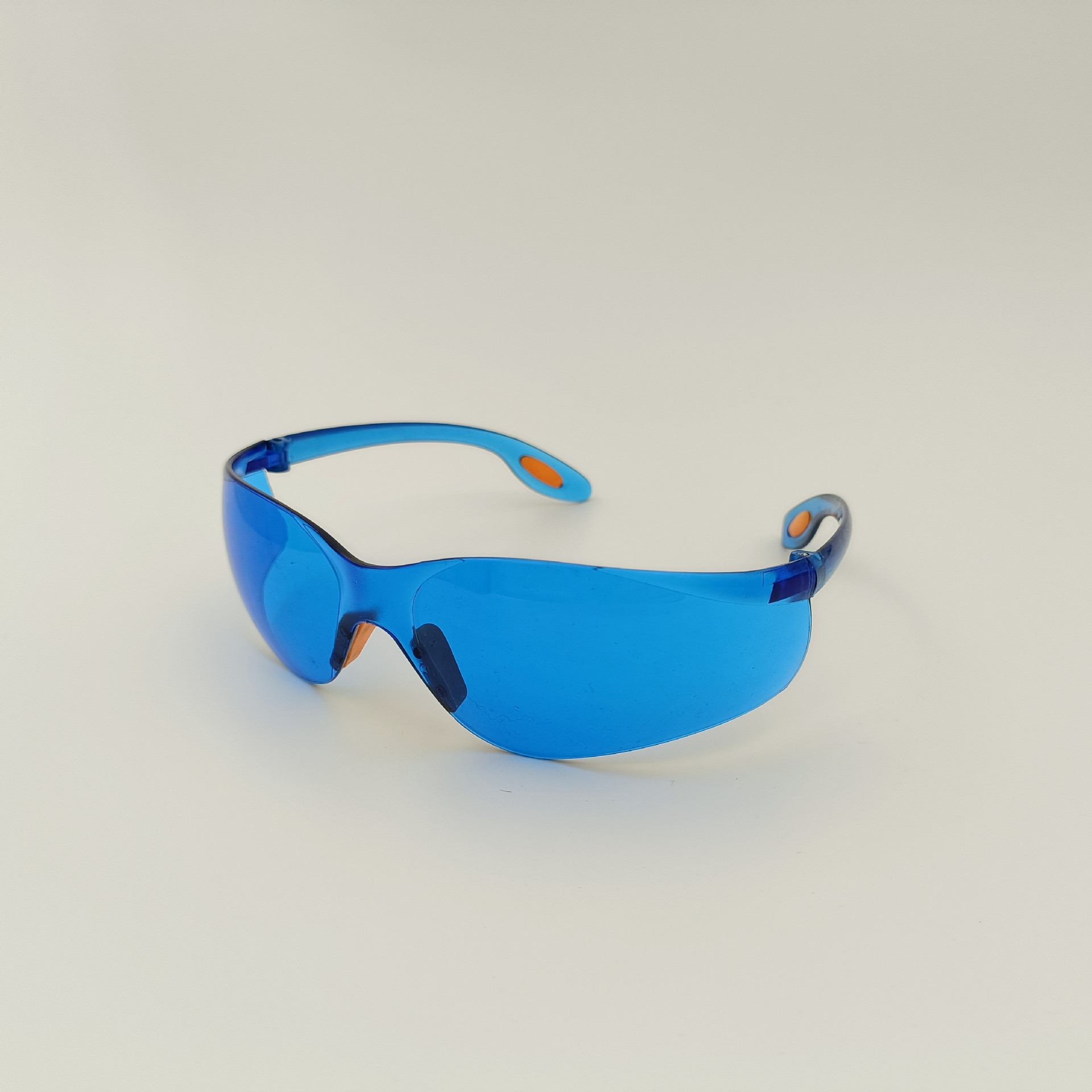 实验室防飞溅眼镜