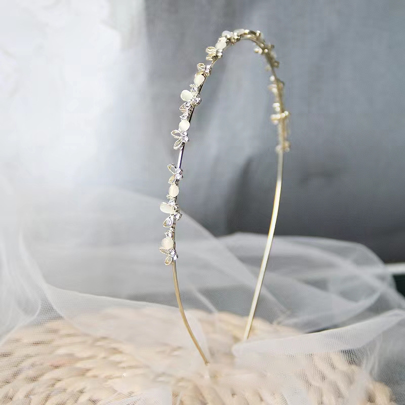 Pearl, Zircon Inlay Material Elegant Women'S Leaves Flower Alloy Inlay Pearl Zircon Hair Band