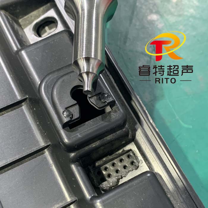 汽车内饰件实心柱子35K900W手持式超声波铆点焊接模具头子机器厂