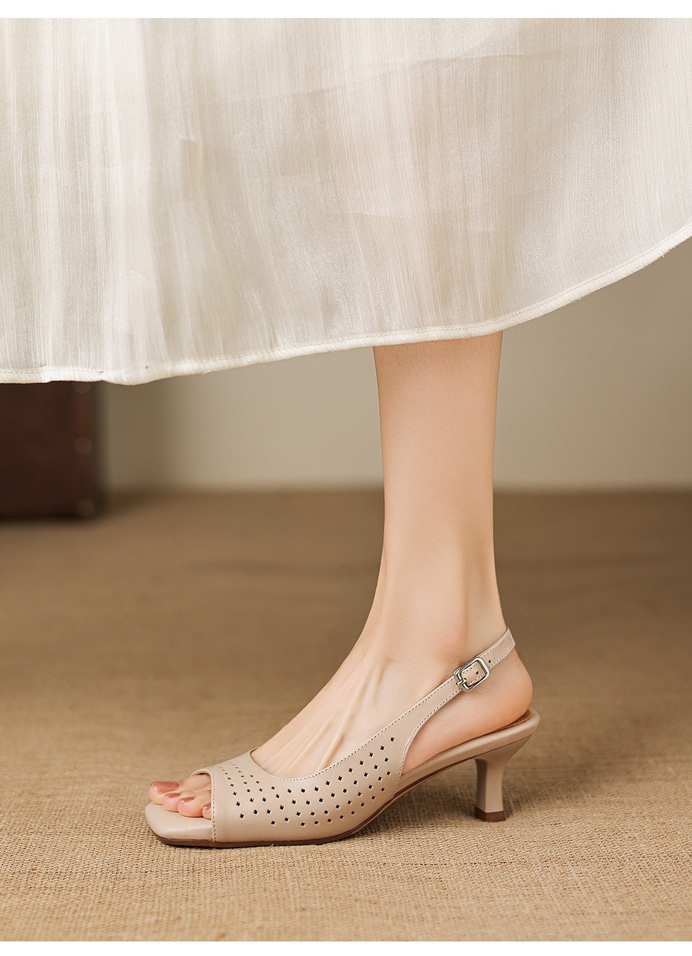 Sandal nữ đầu vuông hở ngón chân da bò thô gót thô cao — màu trắng ngà chi tiết 20