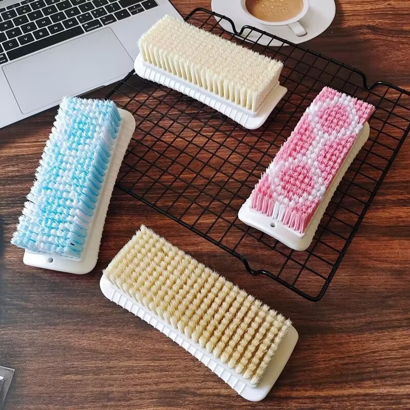 厚手の衣類やジーンズ用の超硬質ブラシ、洗濯や洗濯用の特別な厚みのある糸くずの出ないブラシ|undefined