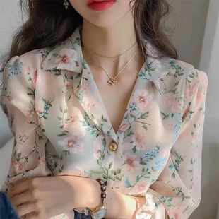 ��ʽ��ɫ�黨ѩ���r��Ů2024�¿�������е�Ư���������A