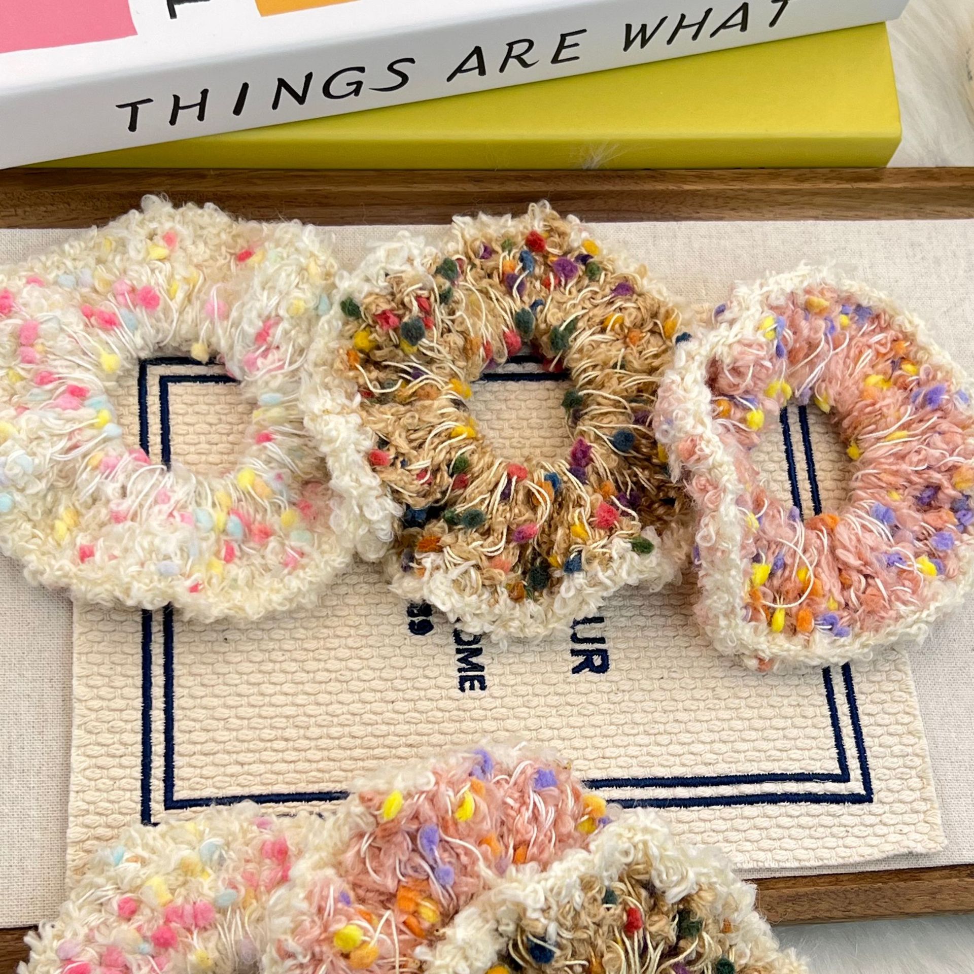 彩虹糖豆混色毛線手工針織發圈大腸圈秋冬新款甜美高級感頭繩髮飾