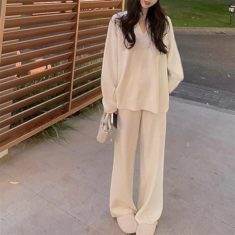 慵懒v领开叉毛衣套装女秋冬新款设计感宽松气质休闲阔腿裤两件套|undefined