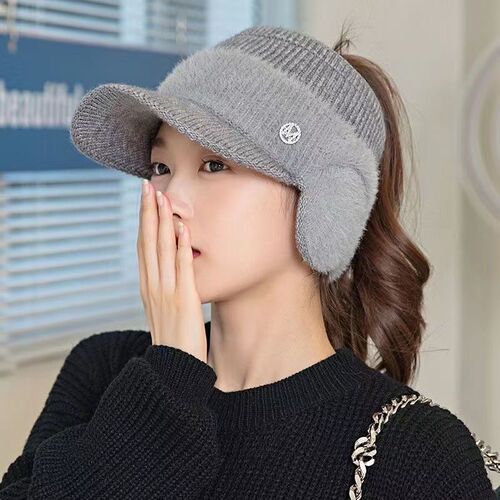 Autumn/Winter Cross-Border Women's Ear Protection Hat, Fashion Duckbill Cap, Hollow Top Polyester Wool Knitted Hat for Cycling and Cold Protection