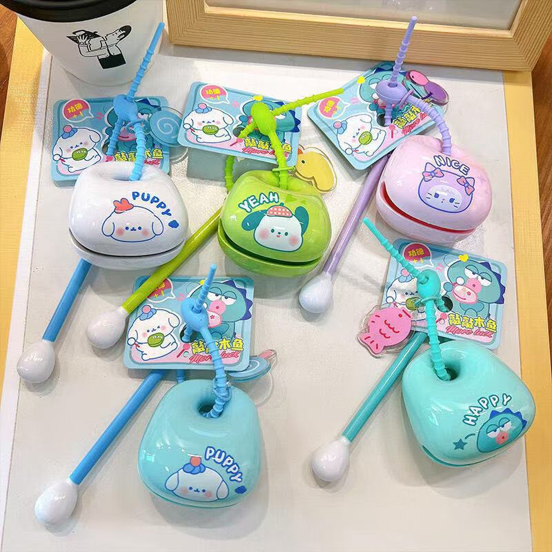 卡通三丽鸥木鱼钥匙扣精美包包挂饰爪机地摊货源批发旅游景点饰品