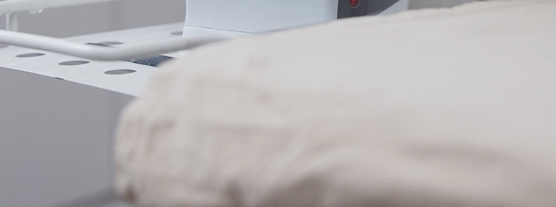Çapraz Sınır Buhar Elektrikli Ütü El Tipi Ütüleme Makinesi Asılı Ütüleme Cihazı Yüksek Güçlü Yüksek Sıcaklık Sterilizasyon Kuru Islak Çift Kullanım Patlayıcı Sprey