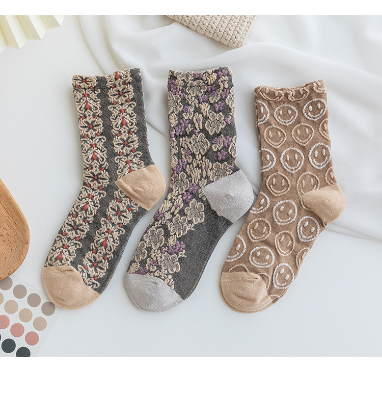 2021 New Style Retro Literary Small Floral Ethnic High-top Combed Cotton Socks Wholesale display picture 4