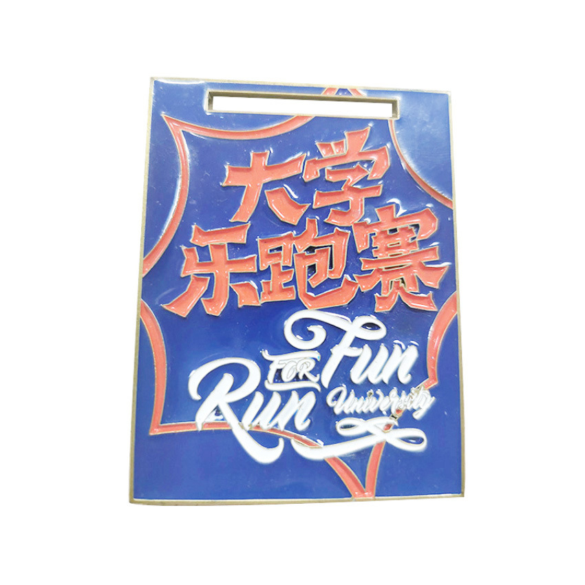 供应压铸抛光电镀烤漆五金工艺品箱包铭板家电贴牌金属标牌礼品