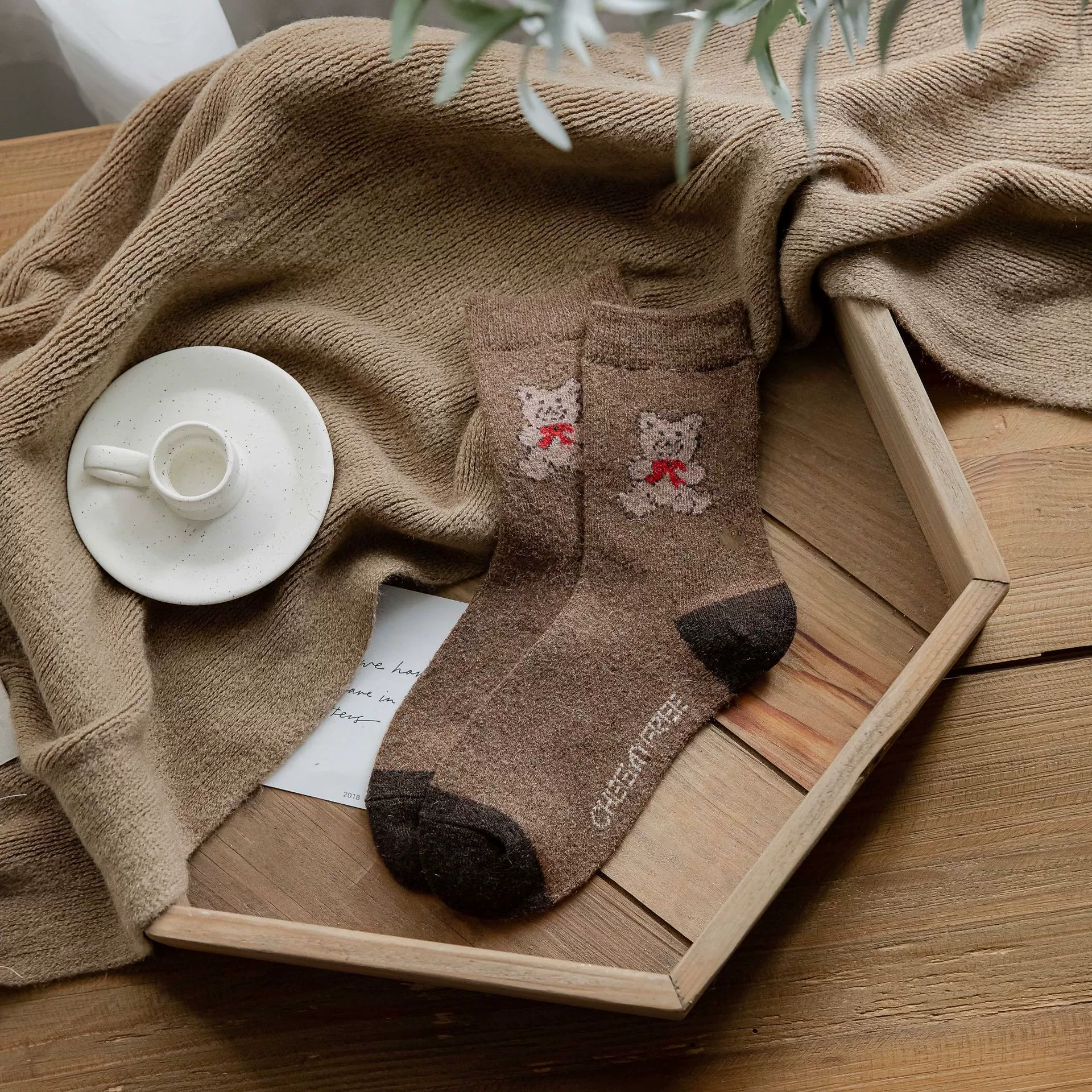 Woolen retro knee socks with bears - soft, cozy, fashionable; in Red, Biscuit, White Love, Cherry, Beige