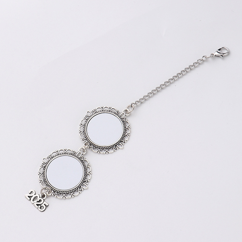 2025 Amazon temporada de graduación colgante accesorios en blanco transferencia térmica redonda cadena de sombrero de encaje regalos metálicos de sublimación térmica