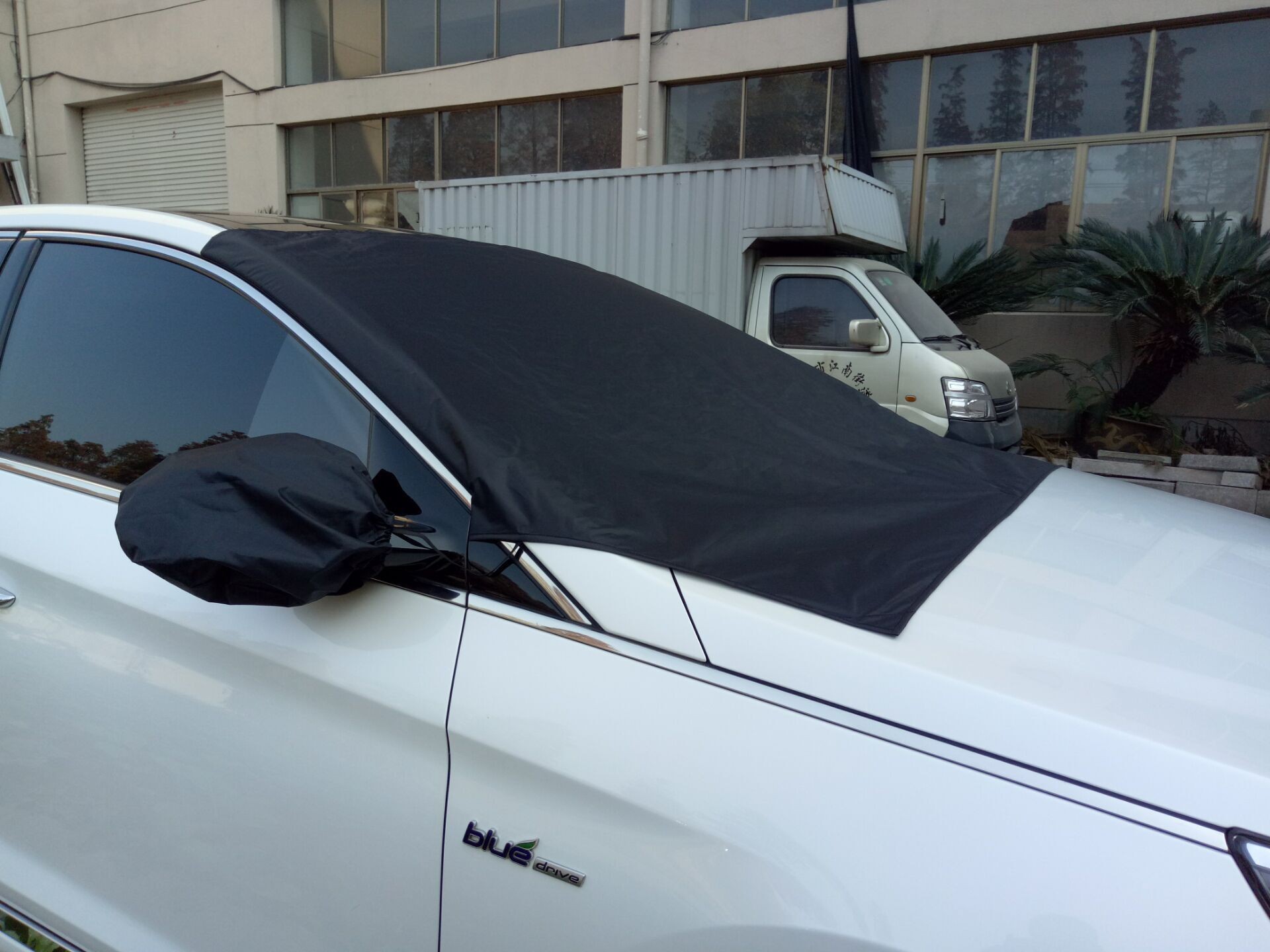 Black Car Glass Cover with Mirror Cover, Front Windshield Cover, All-Season Anti-Freeze Half Car Cover