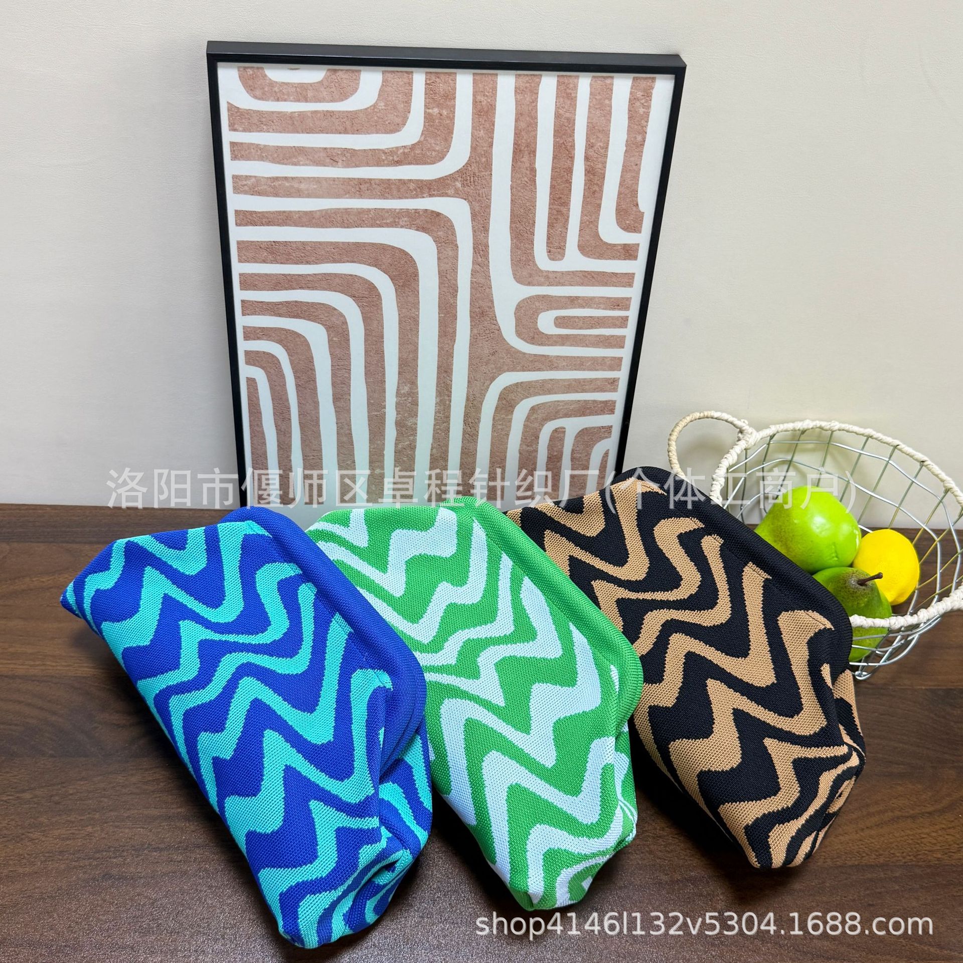 Cross-border ready-to-ship knitted bag, striped bag, women's woven cloud cosmetic bag, versatile and stylish makeup bag with large capacity