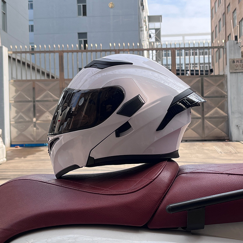 Cuatro estaciones coche eléctrico casco de seguridad cola grande superficie expuesta Jiekai 3C certificado casco de la motocicleta casco completo de la motocicleta de los hombres personalidad