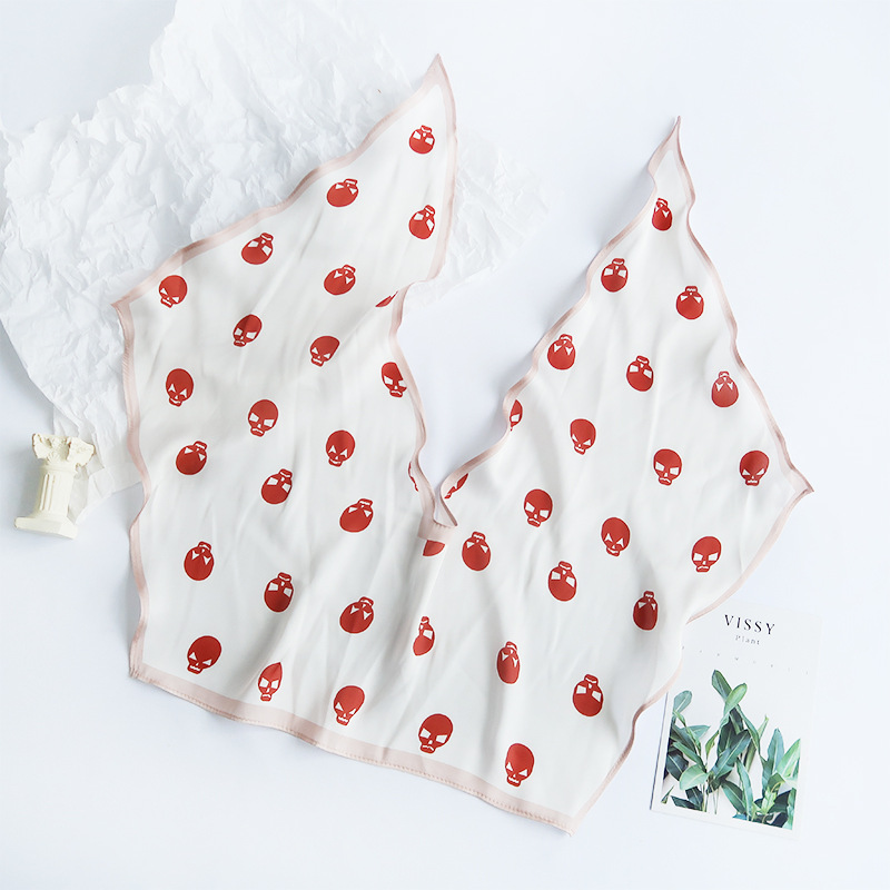 2025 nuevo bufandas de seda hexagonal bufandas de hombro alta sensación de moda de diseño minimalista de seda simulada bufandas temperamento universal